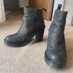 Dr marten Magdalena boots